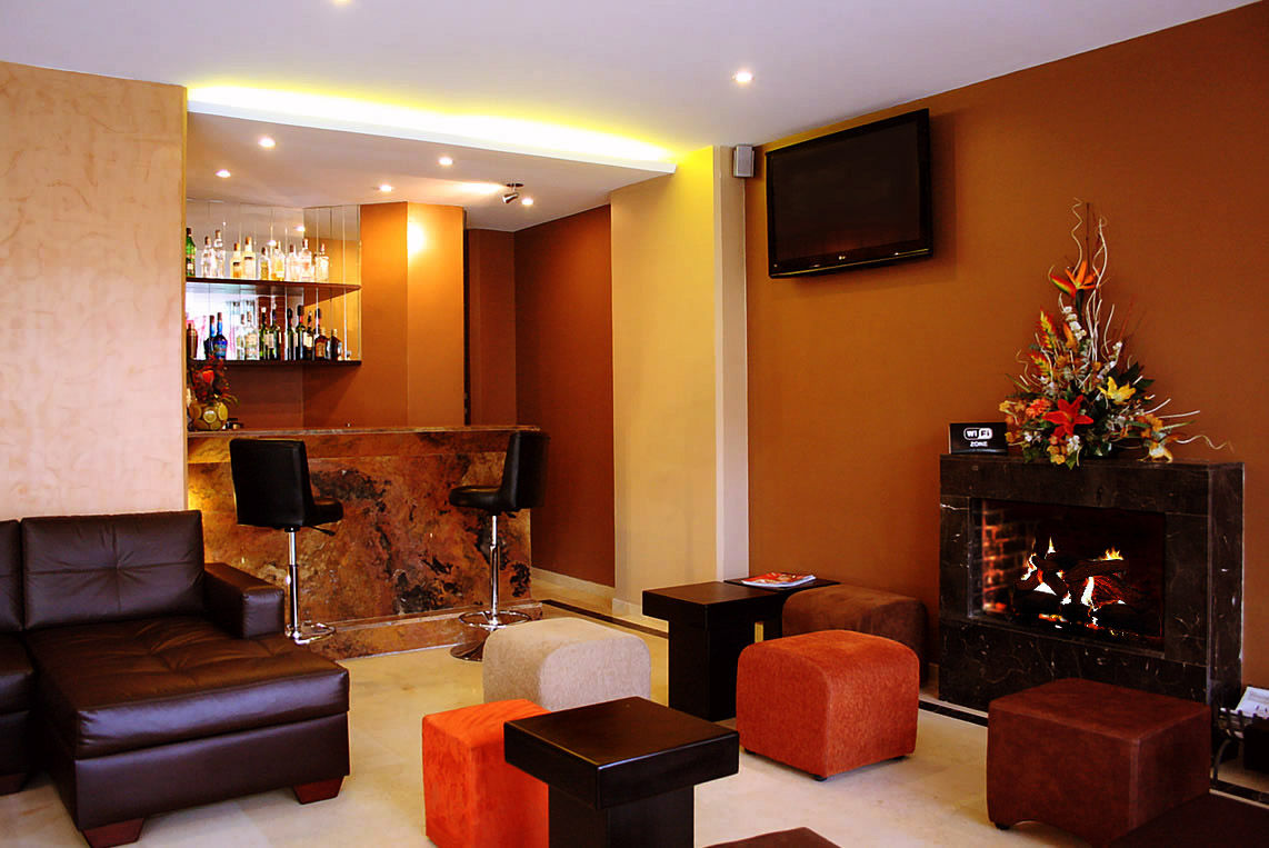 Hotel Santa Barbara Real Bogota Buitenkant foto