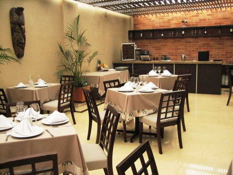 Hotel Santa Barbara Real Bogota Buitenkant foto